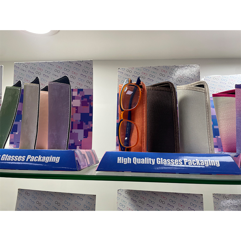 reading glasses bag